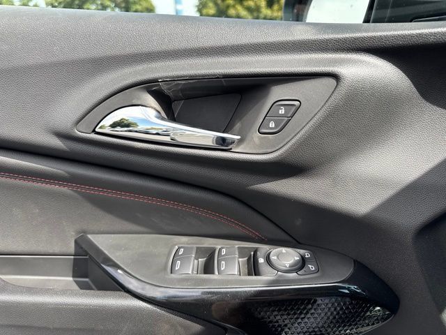 New 2026 Chevrolet Trax RS w/ Driver Confidence Package FWD image 19
