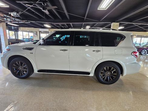 Used 2020 Nissan Armada Platinum w/ Captain's Chairs Package image 4