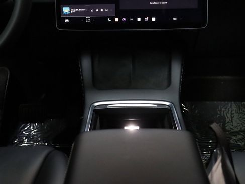 Used 2022 Tesla Model Y Long Range image 47