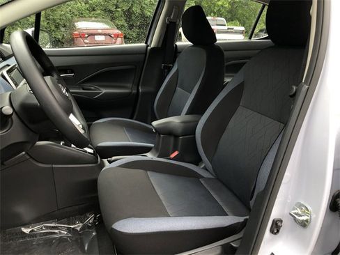 New 2025 Nissan Versa SV w/ Trunk Package image 19