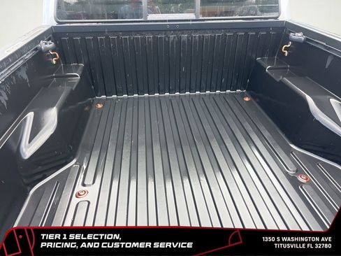 Used 2019 Toyota Tacoma SR w/ SR Convenience Package RWD image 4