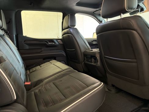 Used 2023 GMC Sierra 1500 AT4X image 33