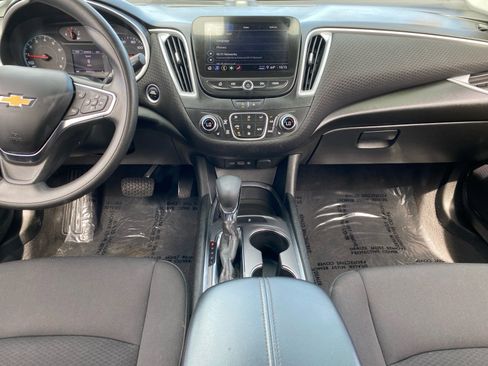 Used 2023 Chevrolet Malibu LT FWD image 11