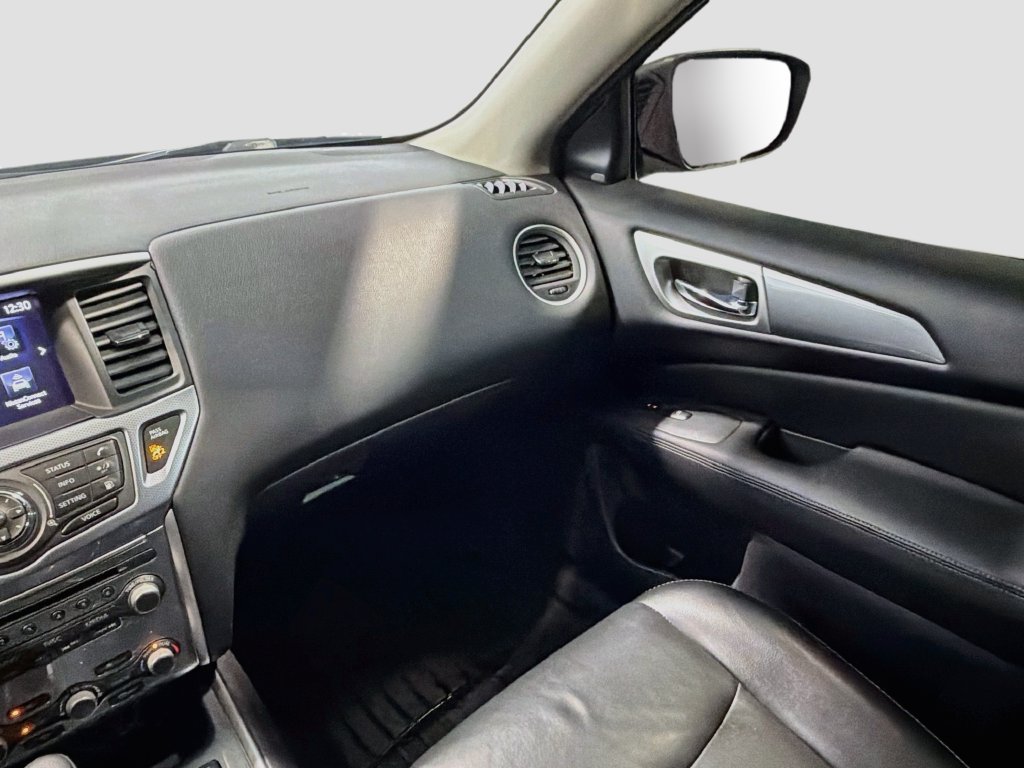 Used 2018 Nissan Pathfinder SL FWD image 21