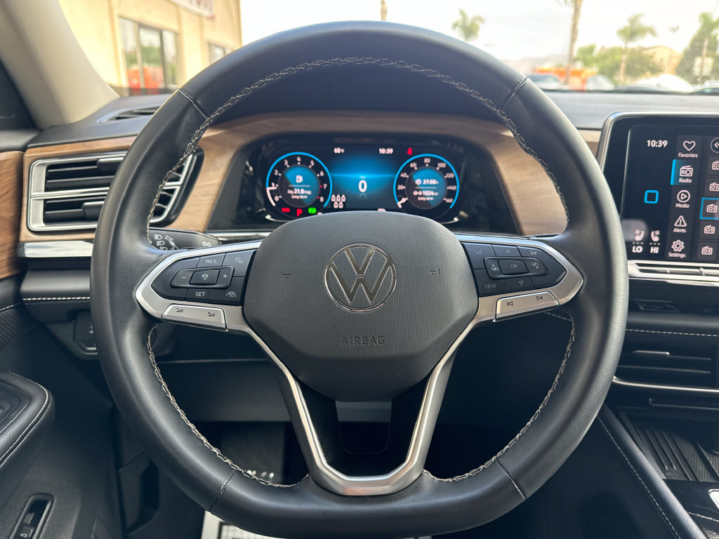 Used 2025 Volkswagen Atlas SE AWD/4WD image 11