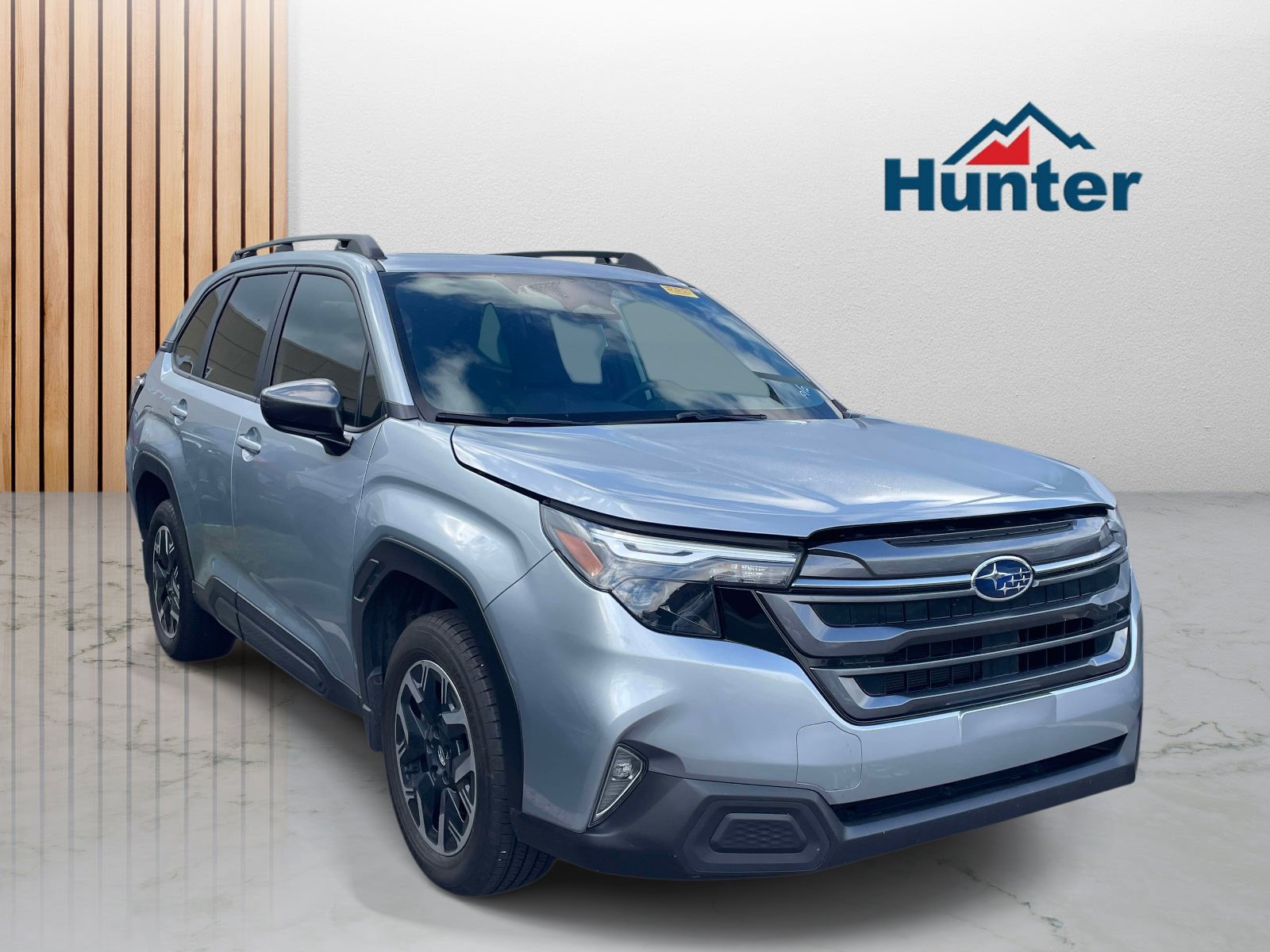 Used 2025 Subaru Forester Premium w/ Convenience Package #1 AWD/4WD image 1