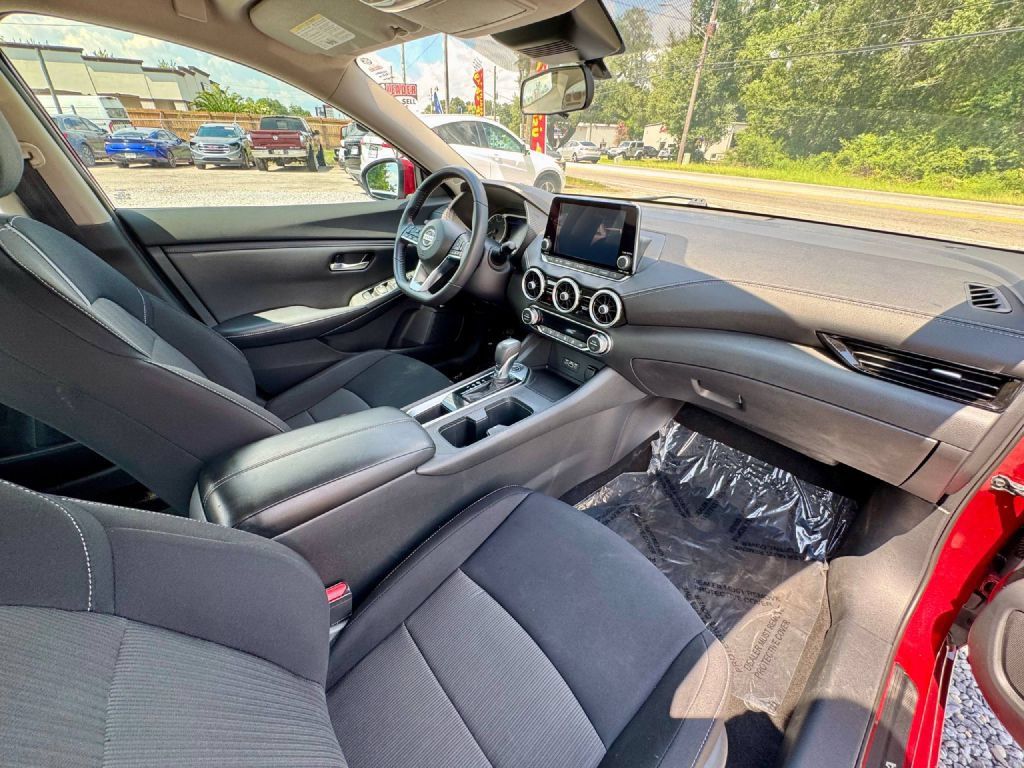 Used 2021 Nissan Sentra SV FWD image 13