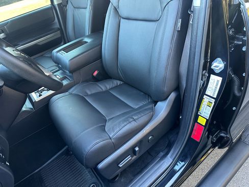 Used 2021 Toyota Tundra SR5 image 12