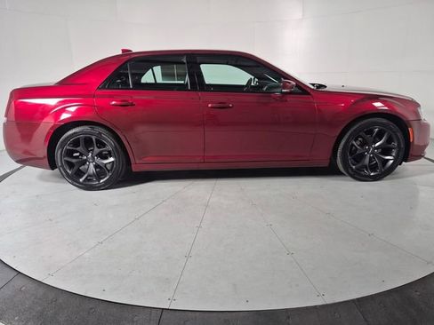 Used 2021 Chrysler 300 S RWD image 5