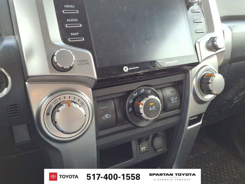 Used 2022 Toyota 4Runner SR5 AWD/4WD image 18