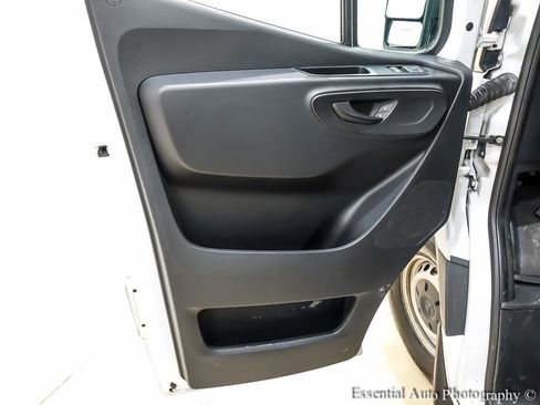 Used 2021 Mercedes-Benz Sprinter 2500 w/ Driver Convenience Package image 14