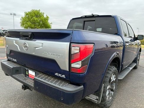 Used 2022 Nissan Titan Platinum Reserve w/ Moonroof Package AWD/4WD image 6