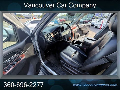 Used 2013 Chevrolet Tahoe LT w/ Luxury Package AWD/4WD image 15