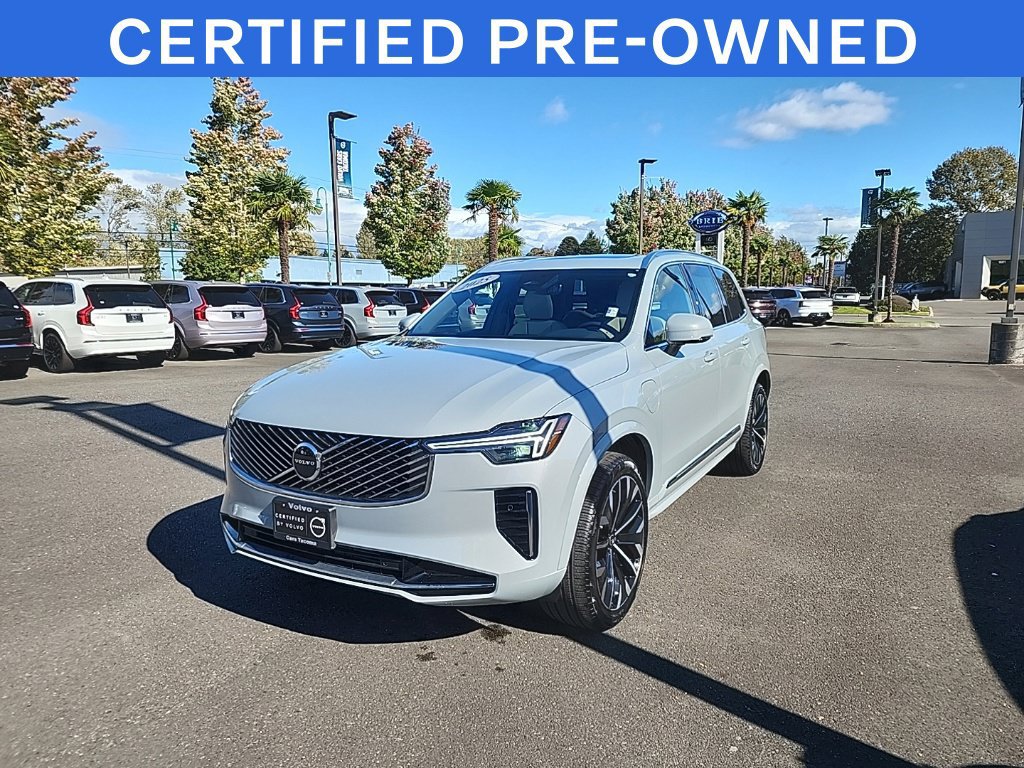 Used 2025 Volvo XC90 T8 Core AWD/4WD image 1