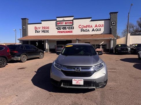 Used 2018 Honda CR-V LX image 2
