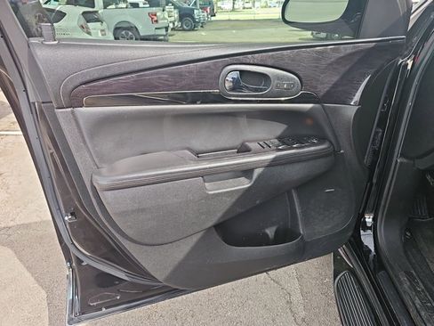 Used 2016 Buick Enclave Leather image 11