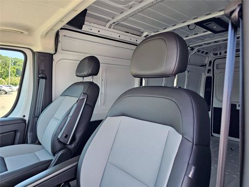 New 2025 RAM ProMaster 3500 w/ Quick Order Package 22H SLT+ FWD image 21