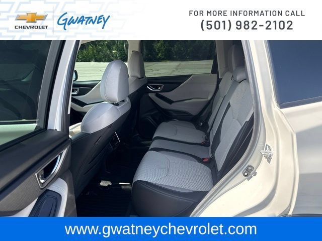 Used 2024 Subaru Forester Premium AWD/4WD image 28