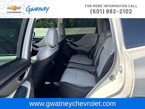 Used 2024 Subaru Forester Premium AWD/4WD image 28