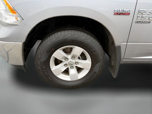 Used 2023 RAM 1500 Classic SLT w/ Protection Group AWD/4WD image 25
