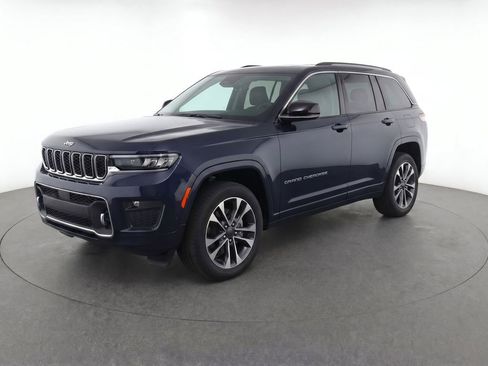 Used 2024 Jeep Grand Cherokee Overland AWD/4WD image 1