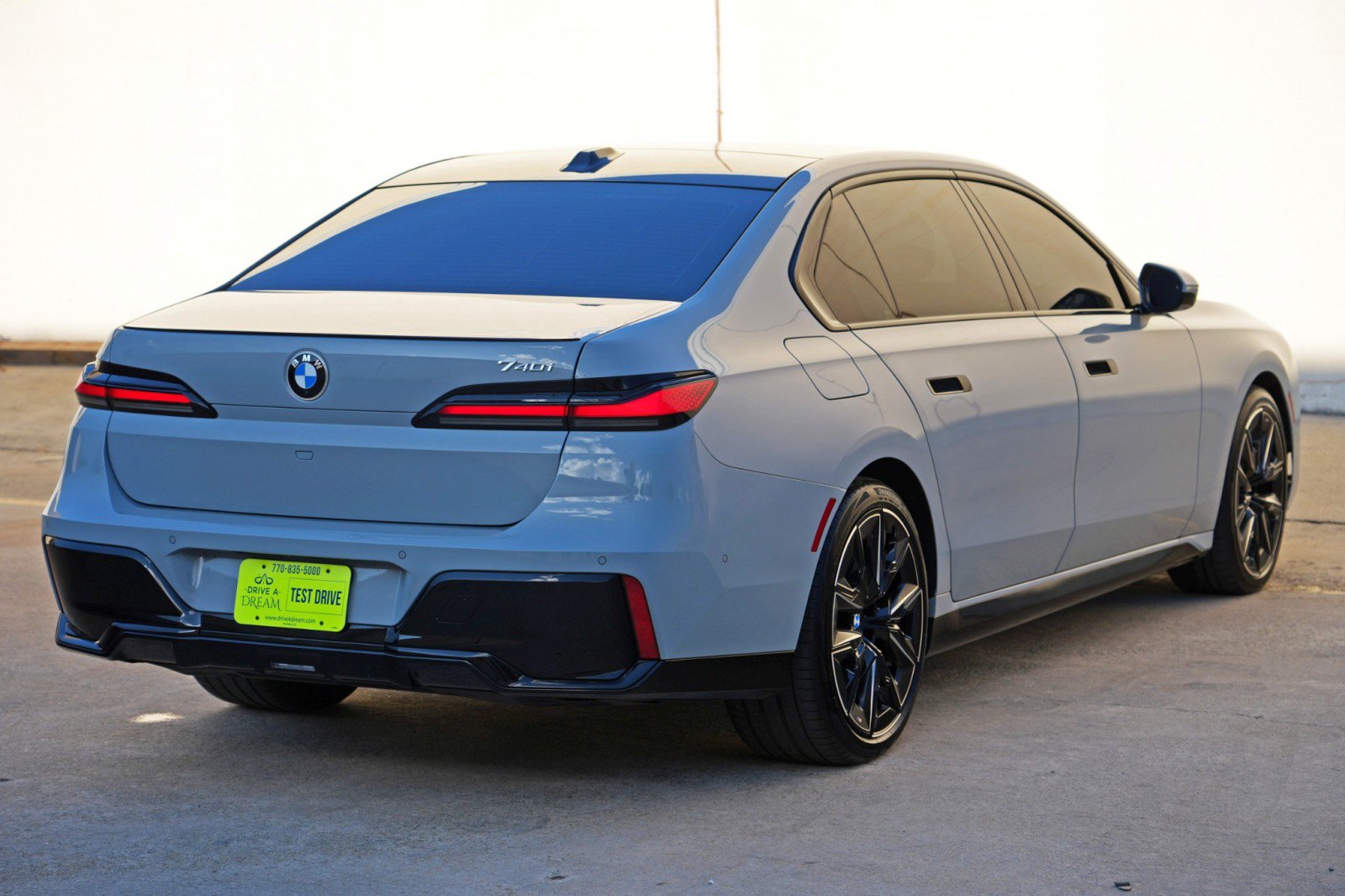 Used 2025 BMW 740i RWD image 62