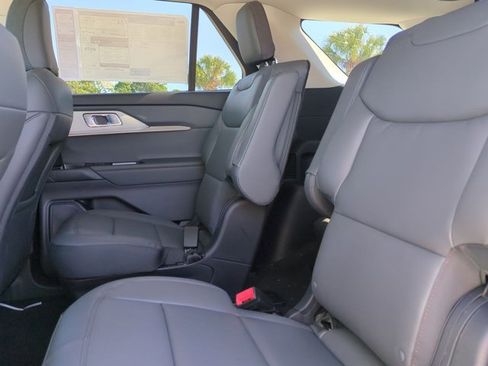 New 2026 Ford Explorer Active w/ Active Comfort Package image 14