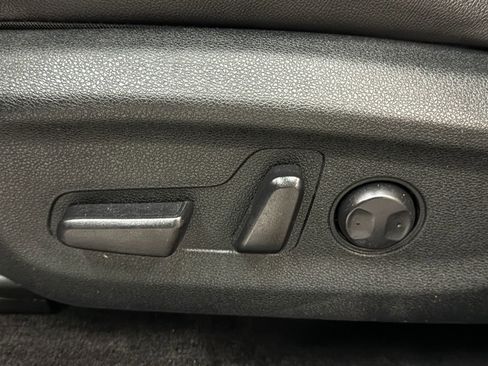 Used 2022 Kia Niro EX w/ Cold Weather Package image 26