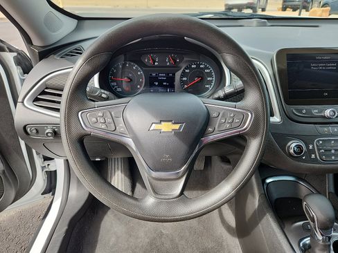 Used 2024 Chevrolet Malibu LT image 16