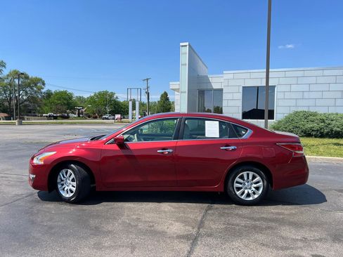 Used 2014 Nissan Altima 2.5 S FWD image 4