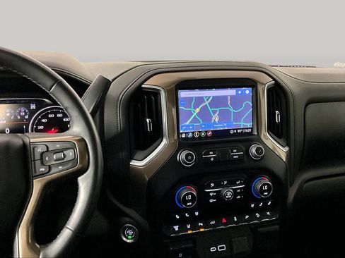 Used 2023 Chevrolet Silverado 2500 High Country w/ Z71 Off-Road Package AWD/4WD image 7