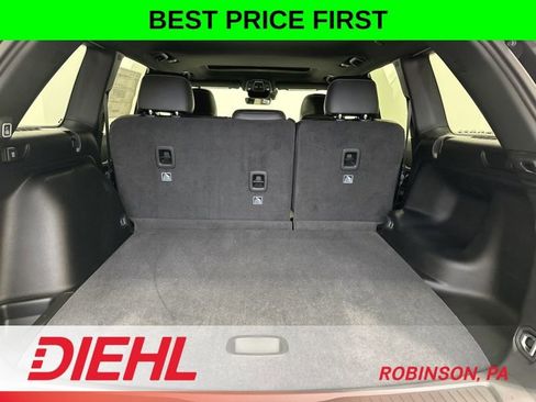 New 2026 Jeep Grand Cherokee Altitude AWD/4WD image 9