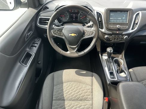 Used 2018 Chevrolet Equinox LT FWD image 17