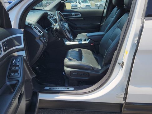 Used 2014 Ford Explorer Sport w/ Equipment Group 401A AWD/4WD image 17