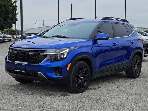 Certified 2024 Kia Seltos X-Line AWD/4WD image 10