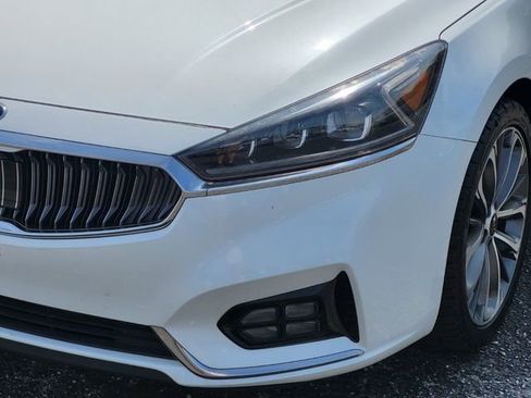 Used 2019 Kia Cadenza Technology image 6