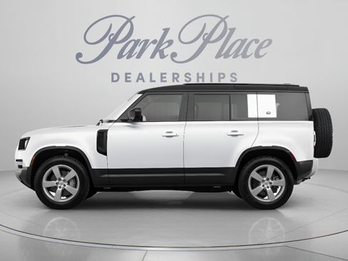 Used 2020 Land Rover Defender 110 SE AWD/4WD image 2