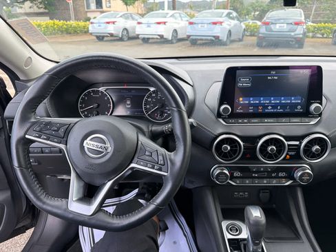 Used 2022 Nissan Sentra SV w/ All-Weather Package image 8