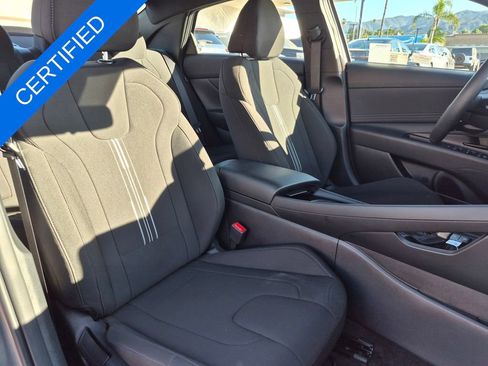 Used 2025 Hyundai Elantra SEL w/ Cargo Package image 34