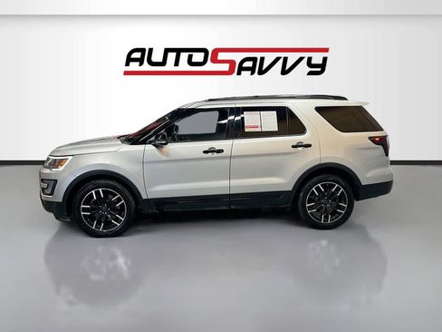 Used 2016 Ford Explorer Sport w/ Equipment Group 401A image 4