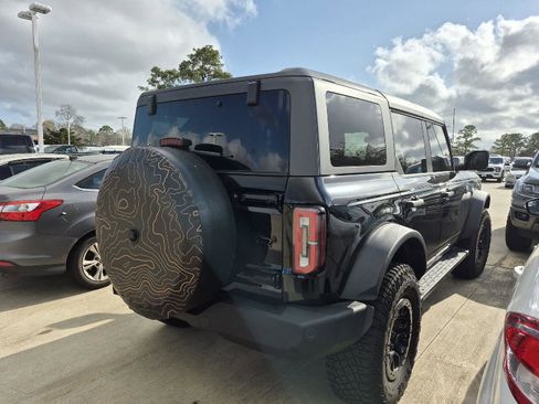 Certified 2024 Ford Bronco Wildtrak image 3