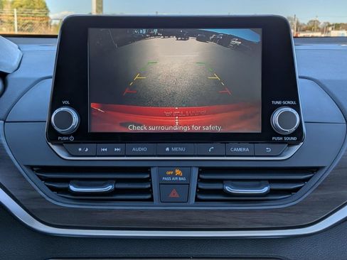 New 2025 Nissan Altima 2.5 SV image 21