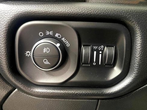 Used 2019 RAM 3500 Big Horn image 21