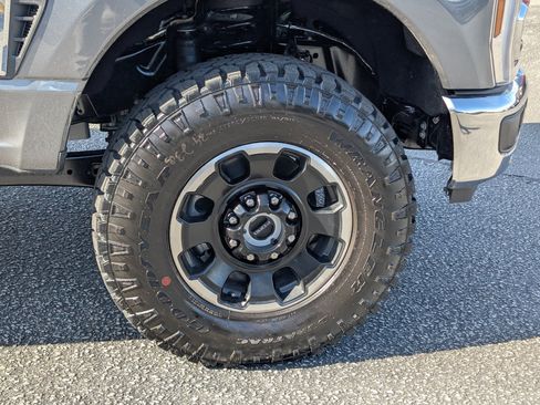 New 2026 Ford F250 Lariat w/ Tremor Off-Road Package image 7