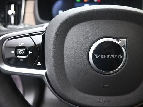 New 2026 Volvo XC90 B6 Plus w/ Protection Package Premier image 15