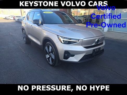 Certified 2023 Volvo XC40 Recharge Ultimate image 1