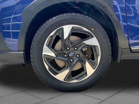 Certified 2024 Subaru Crosstrek 2.5i Limited AWD/4WD image 11