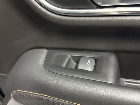 Used 2023 GMC Yukon AT4 image 48