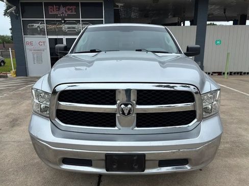 Used 2019 RAM 1500 Classic SLT RWD image 2