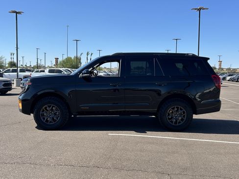 Certified 2025 Ford Expedition Tremor AWD/4WD image 2